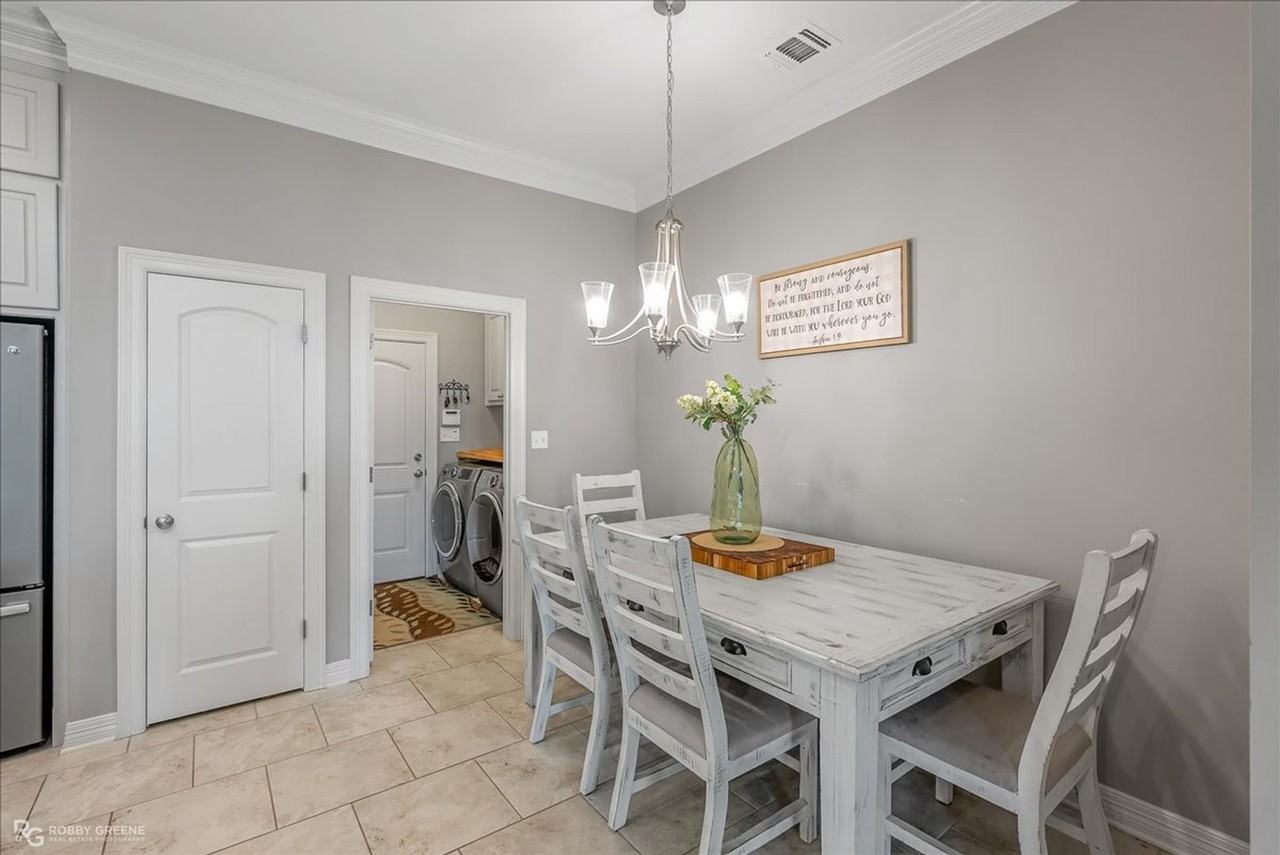 1023 Spanish Moss Cir - Photo 4 of 42