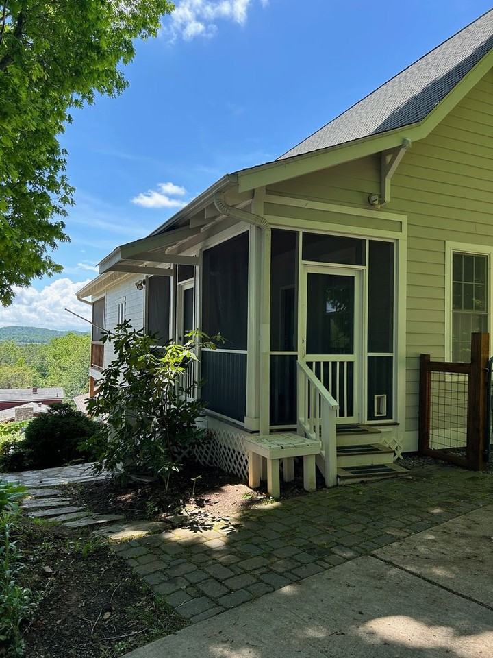 76 Thurland Ave - Photo 3 of 50
