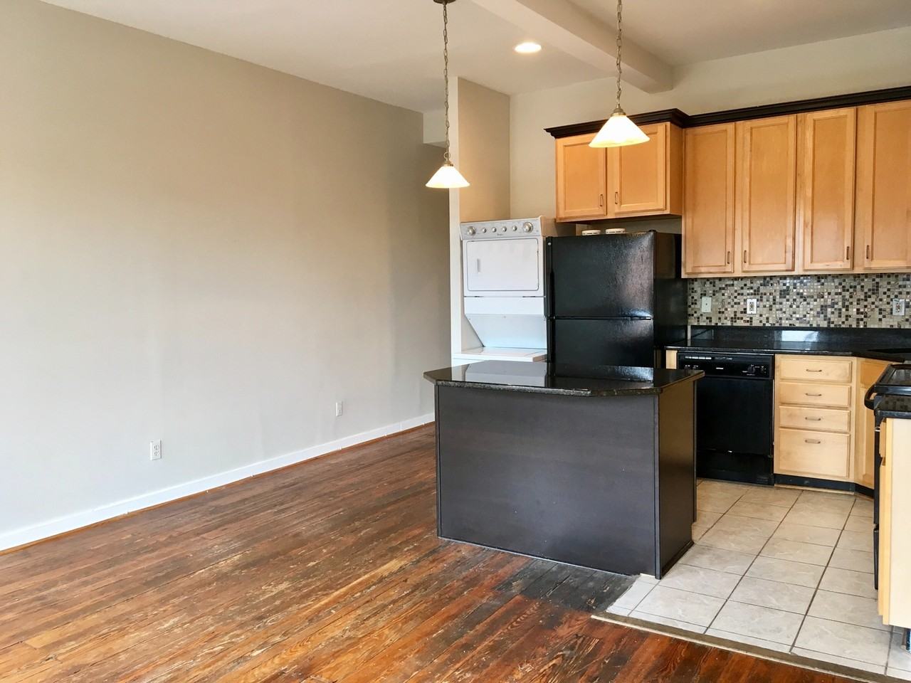 For Rent: Contemporary Elegance at 1037 Light St – Your Ideal Urban Retreat! - Photo 3 of 17