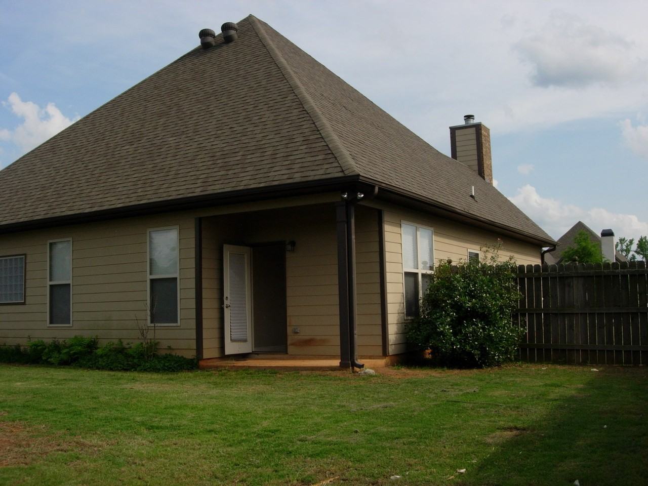 809 Barkley Dr - Photo 2 of 27