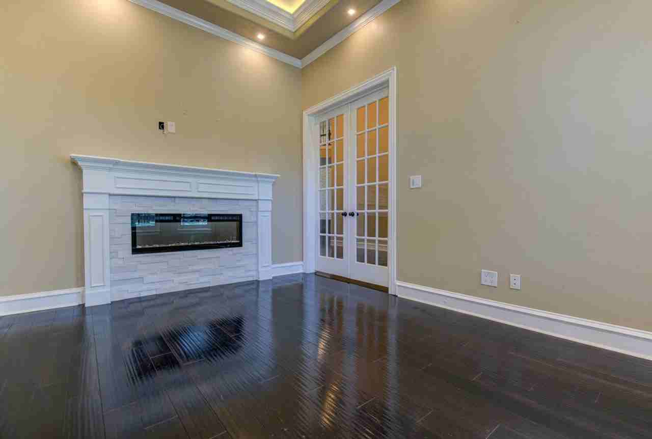 1917 Lakecliff Hills Ln - Photo 7 of 50