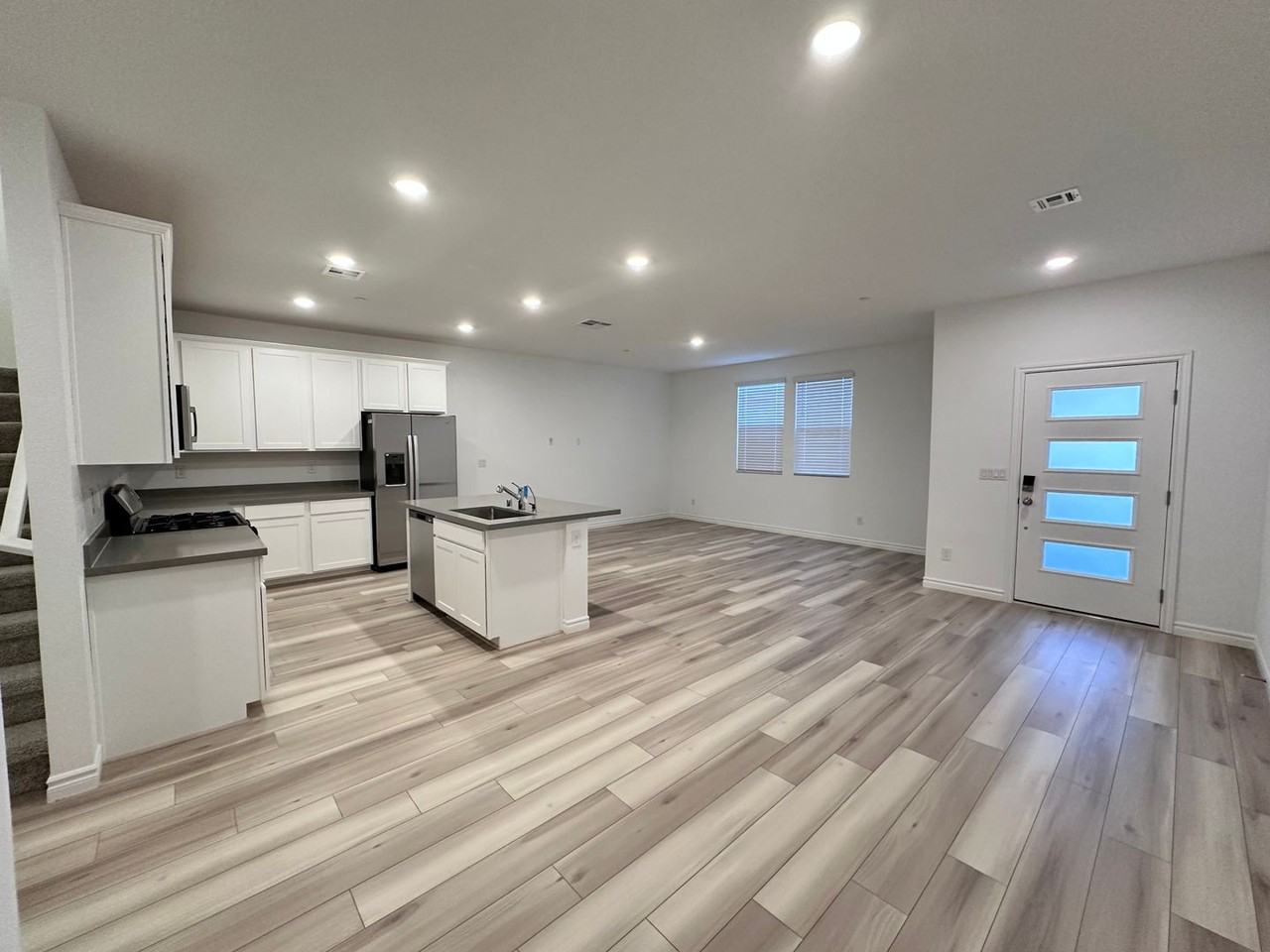 329 Laurel Peak Dr - Photo 5 of 33
