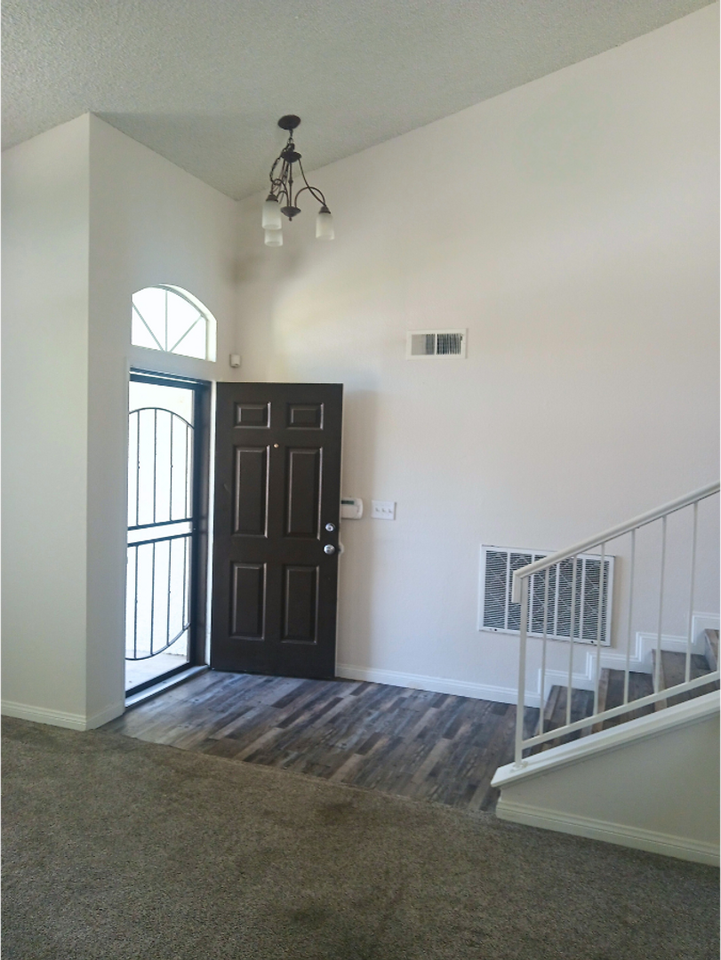 8420 Blue Heron Dr - Photo 2 of 15