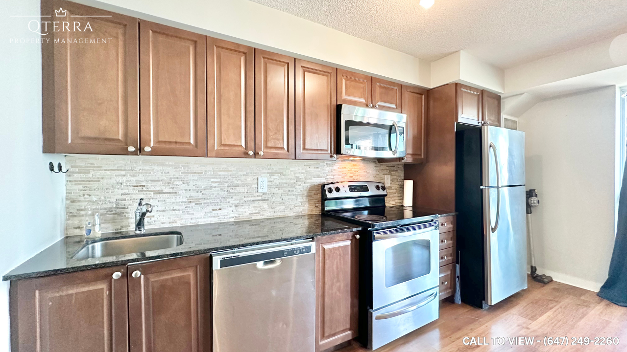 2101-155 Legion Rd N, Etobicoke, Ontario M8Y 0A7 - Photo 2 of 11