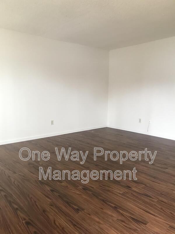 1417 W Allison Rd - Photo 3 of 11