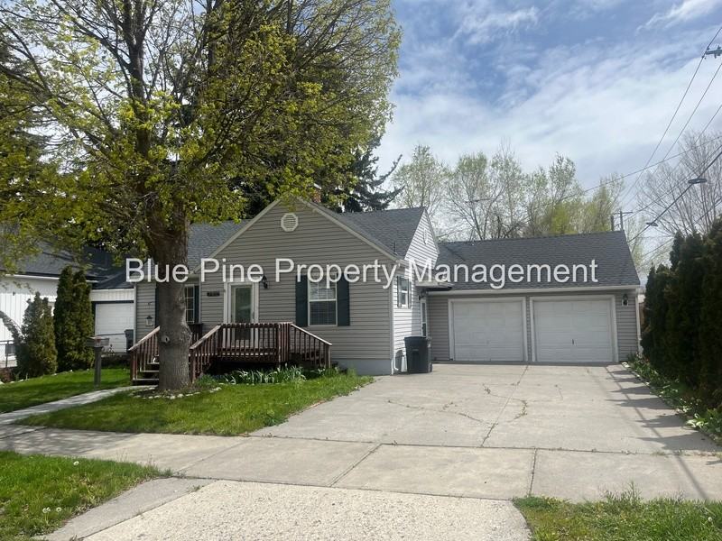 745 S Higbee Ave - Photo 2 of 24