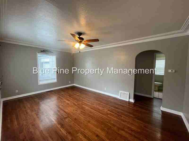 745 S Higbee Ave - Photo 3 of 24