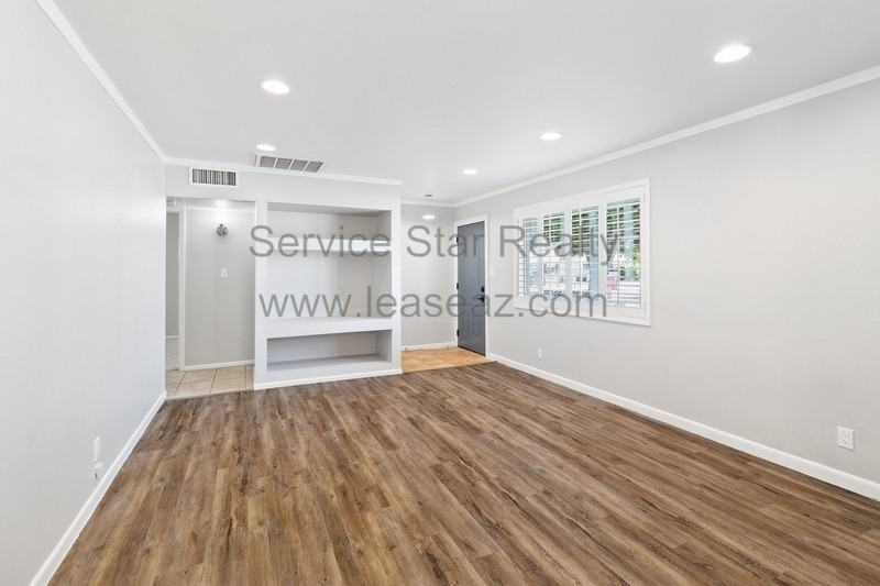 6916 E Windsor Ave - Photo 4 of 21