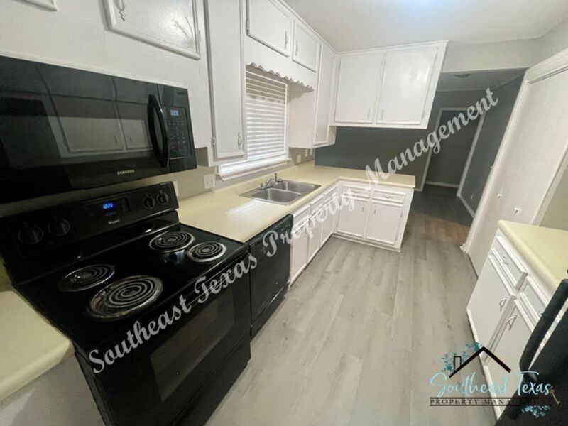 50 Ruth St - Photo 3 of 19