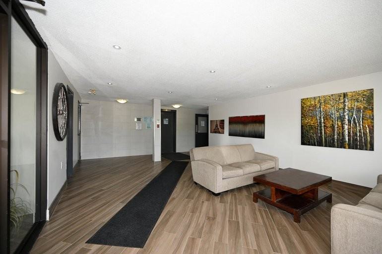 7039 San Pedro Ave #18 - Photo 4 of 5