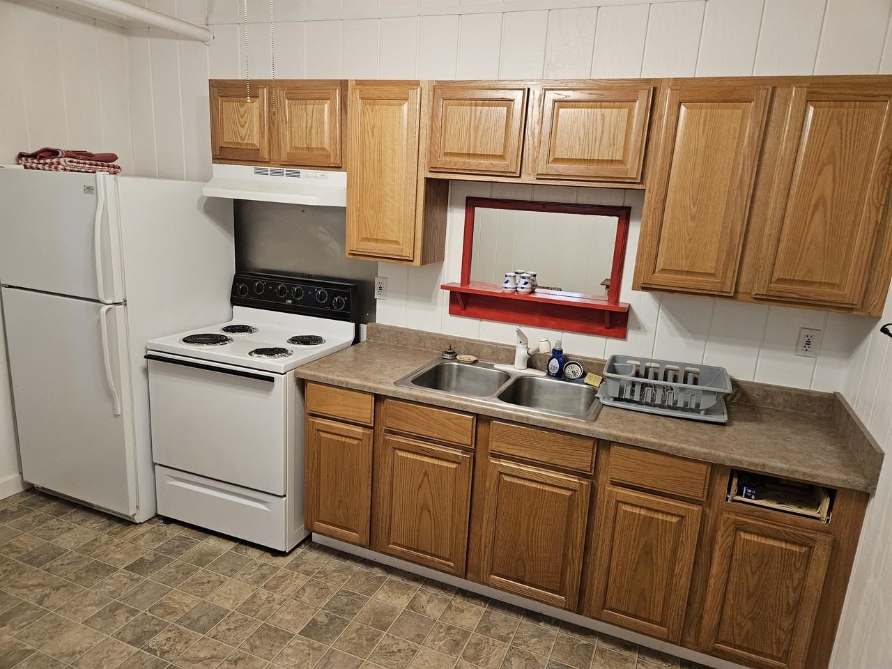 401 Onyx Street - Photo 4 of 20