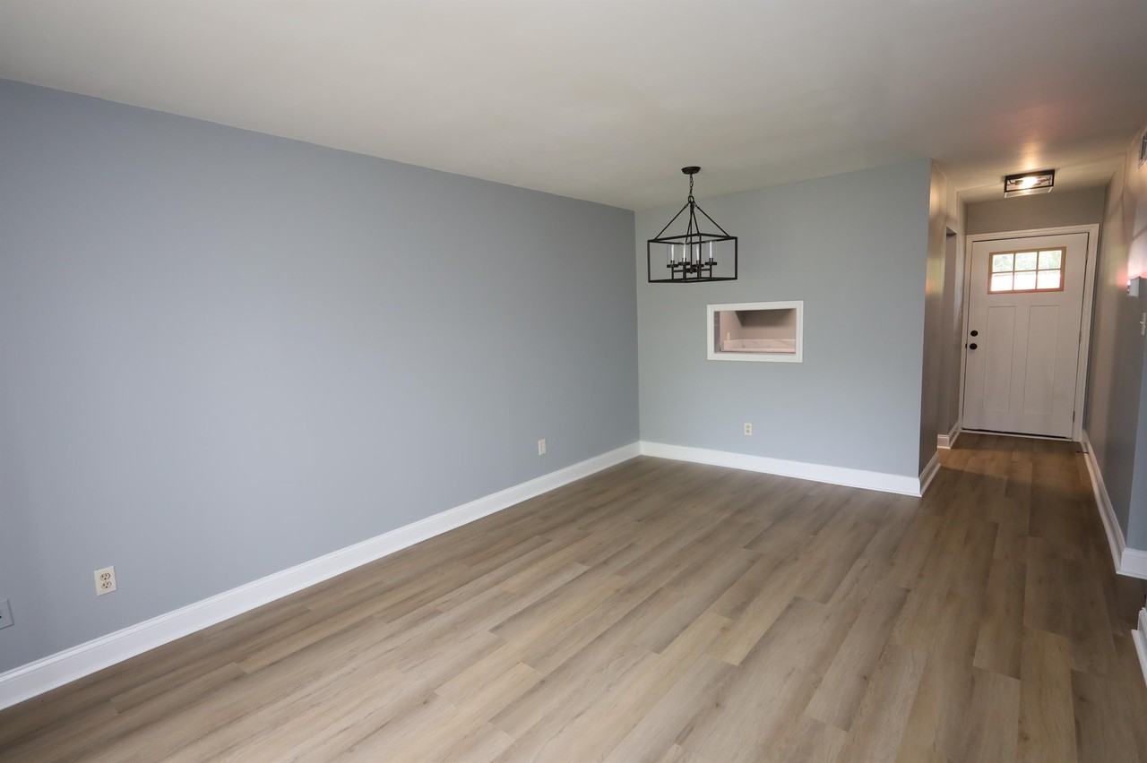 909 Greenwood Drive - Photo 4 of 8