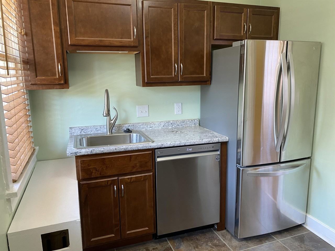 South Braddock Avenue, Swissvale - Photo 2 of 10