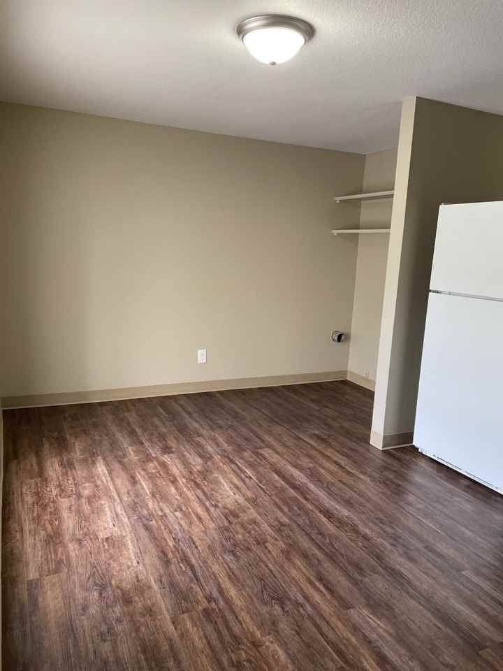 Cheyenne Village - Photo 7 of 41