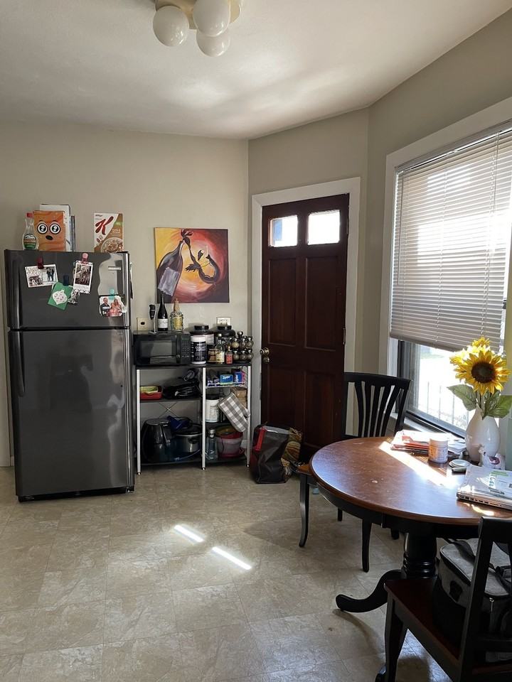 539 Hope Street - Photo 2 of 9