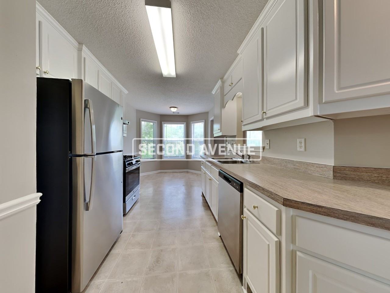 661 Morningside Drive - Photo 2 of 26