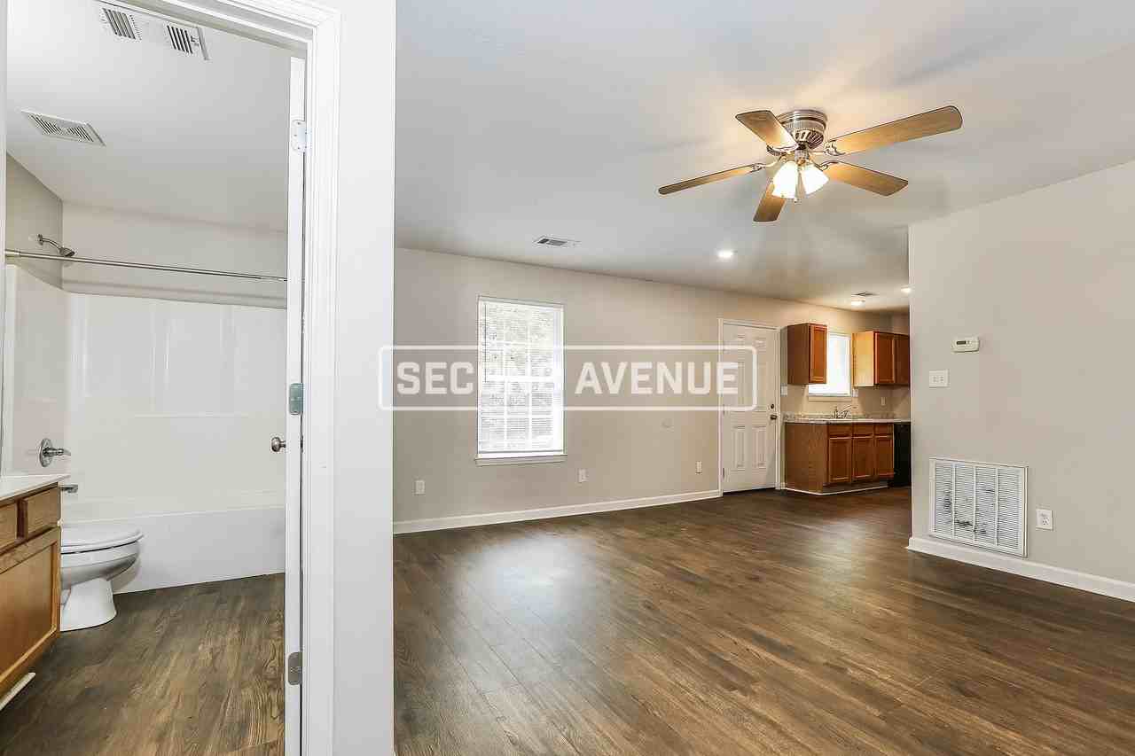 1451 Pine Haskell Dr - Photo 7 of 27