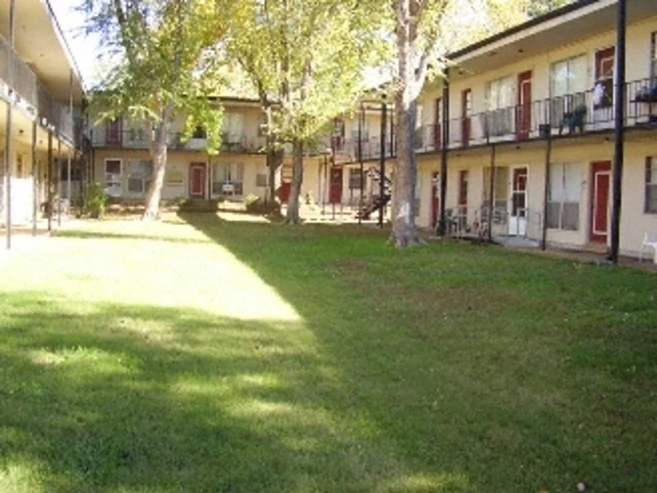 Berclair Apartments - Photo 2 of 15