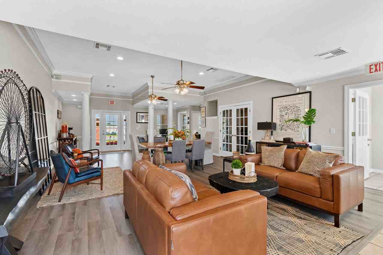 The Heights on Oak - Photo 2 of 21