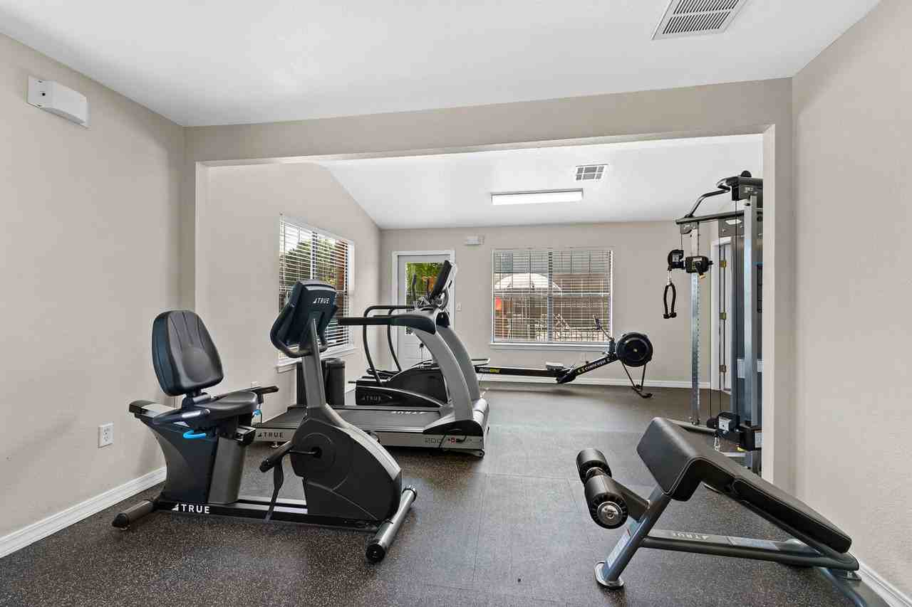 The Heights on Oak - Photo 7 of 21