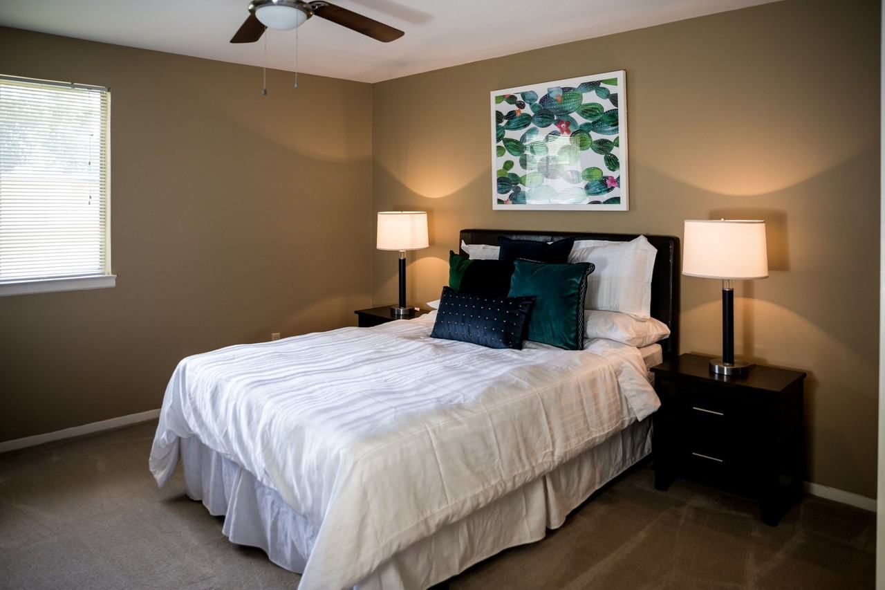 Allison Gardens Apartments - Photo 3 of 10