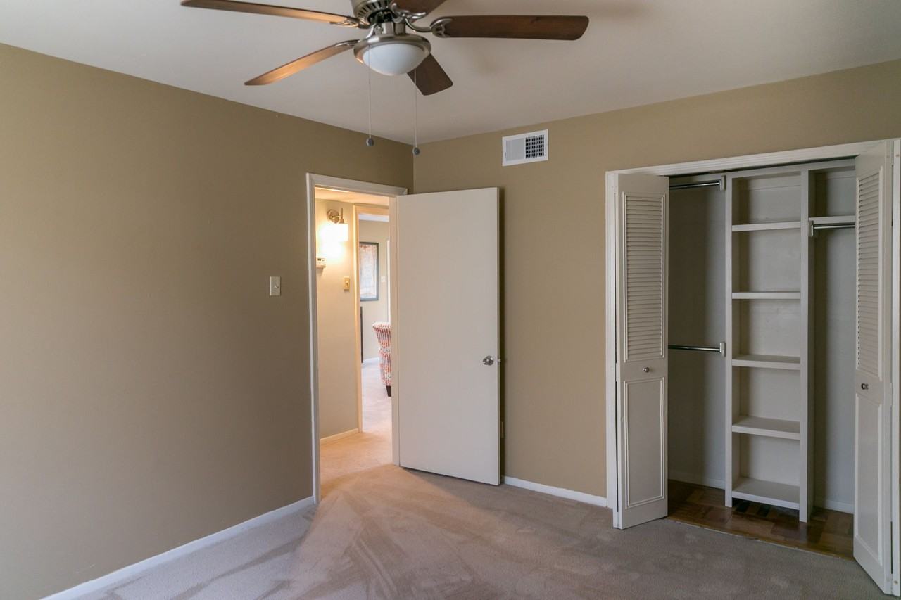 Allison Gardens Apartments - Photo 5 of 10