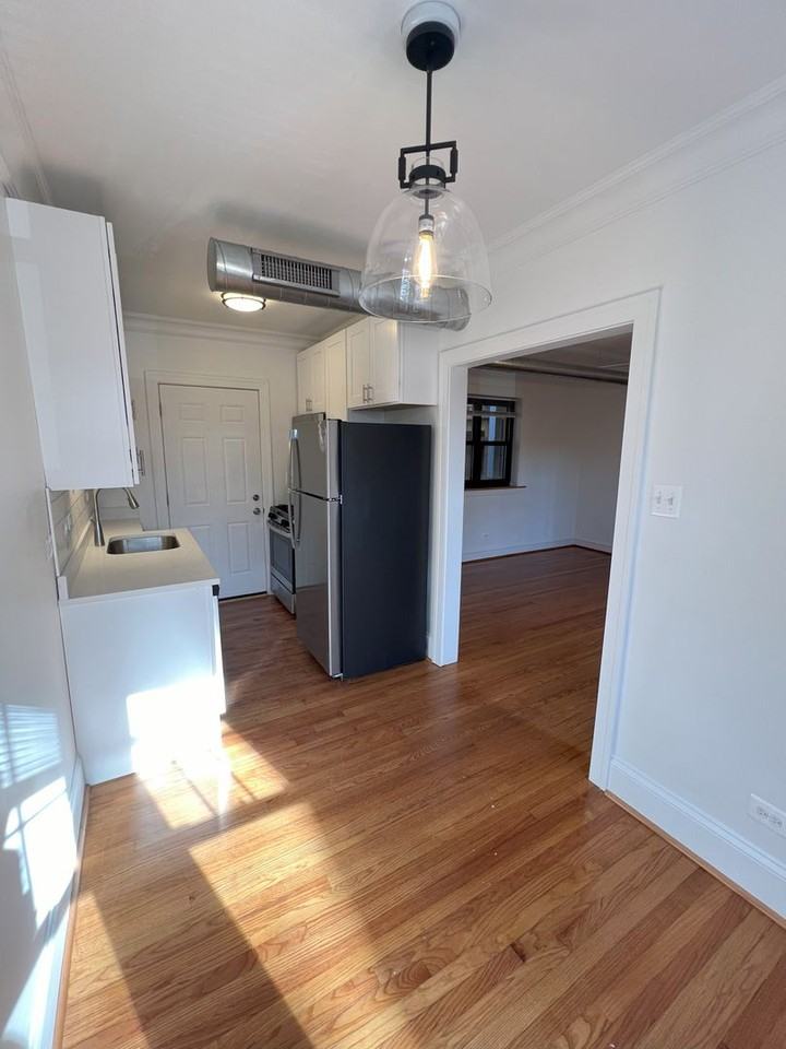 4401-4411 N. Hamilton - Photo 5 of 28