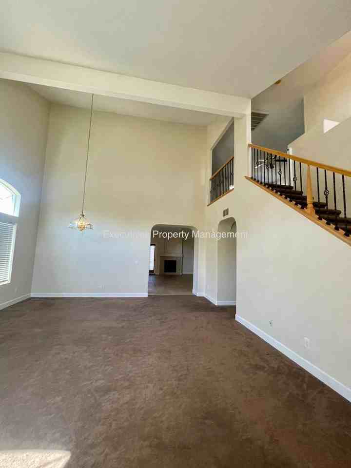 11287 Monterra Ln - Photo 3 of 38