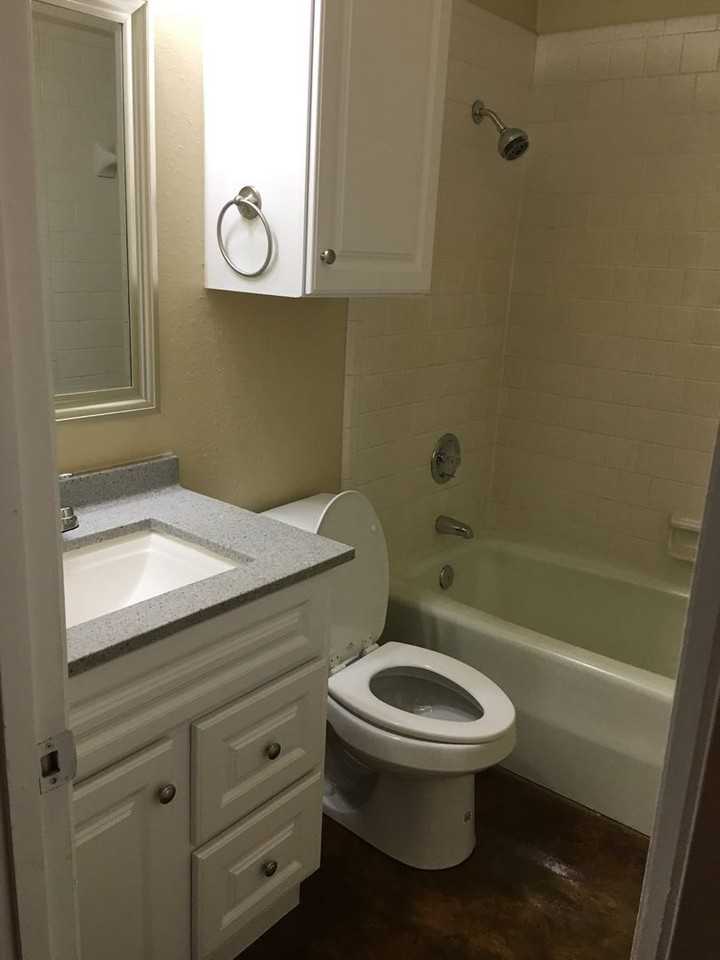 808 Greenwood Dr - Photo 5 of 7