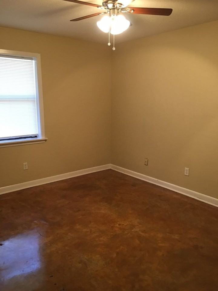 808 Greenwood Dr - Photo 6 of 7
