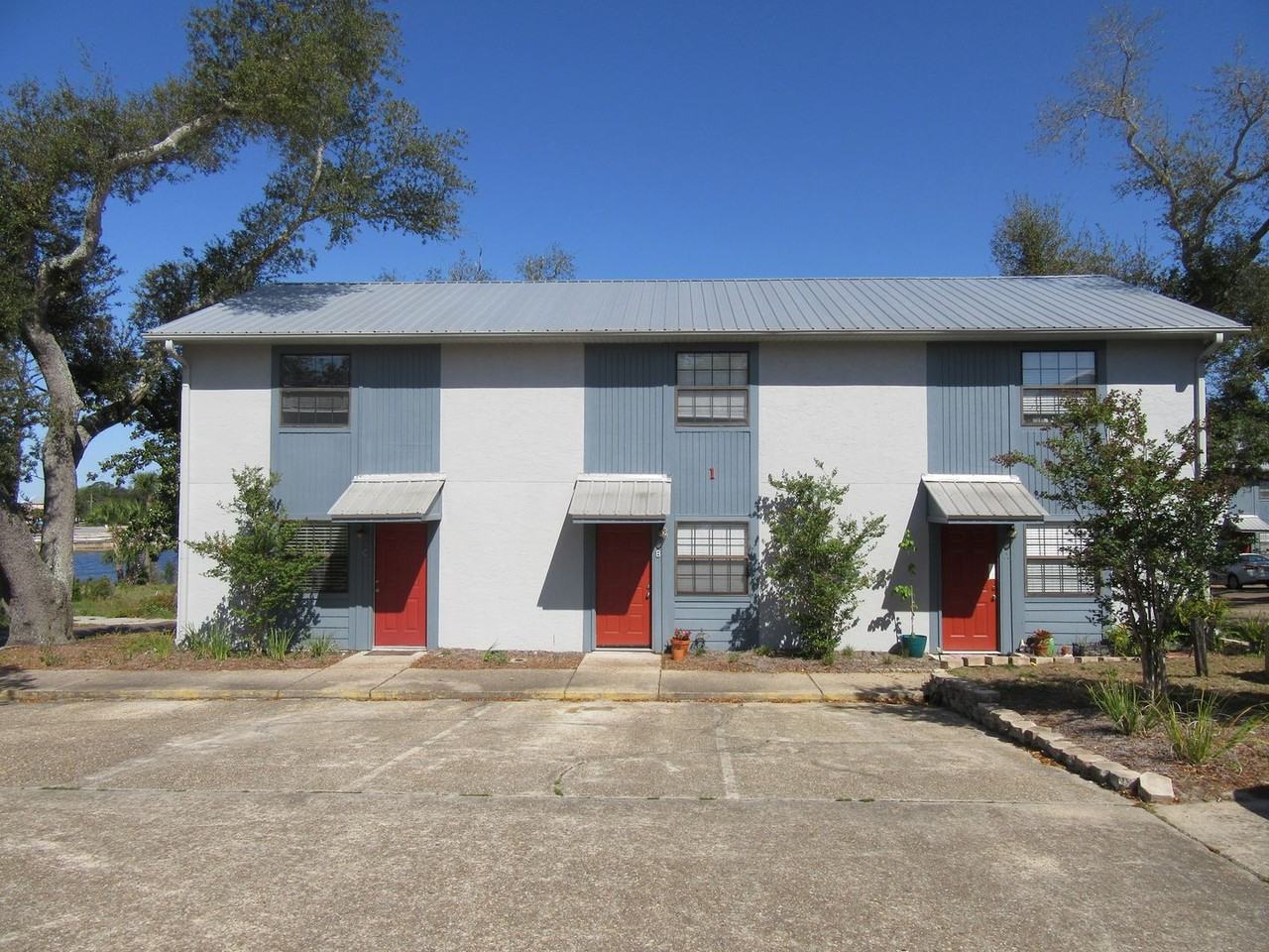 2750 W 12th St #1C - Photo 2 of 12