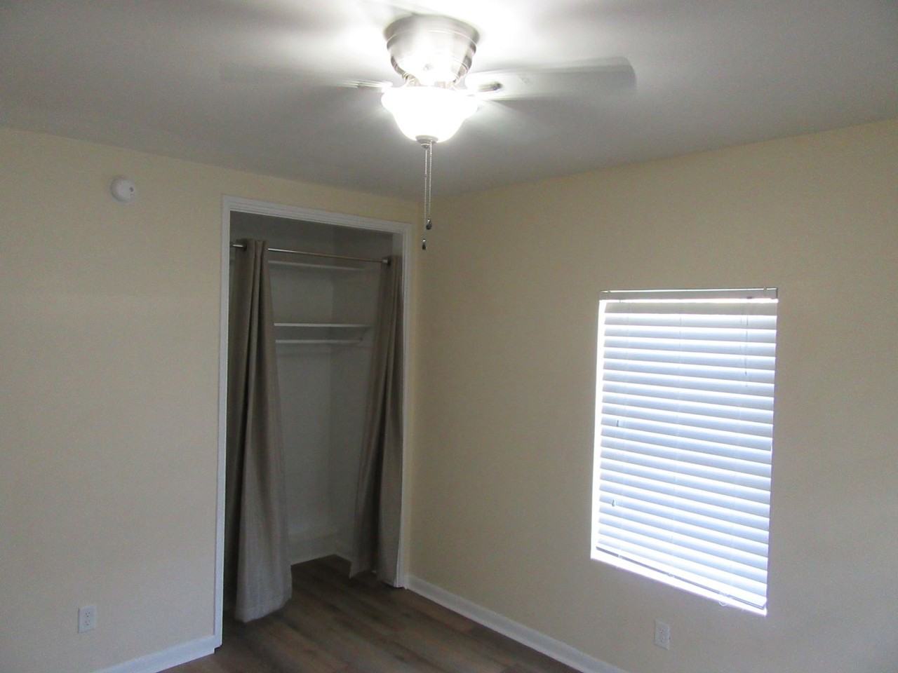 807 Cherry St #1 - Photo 7 of 14