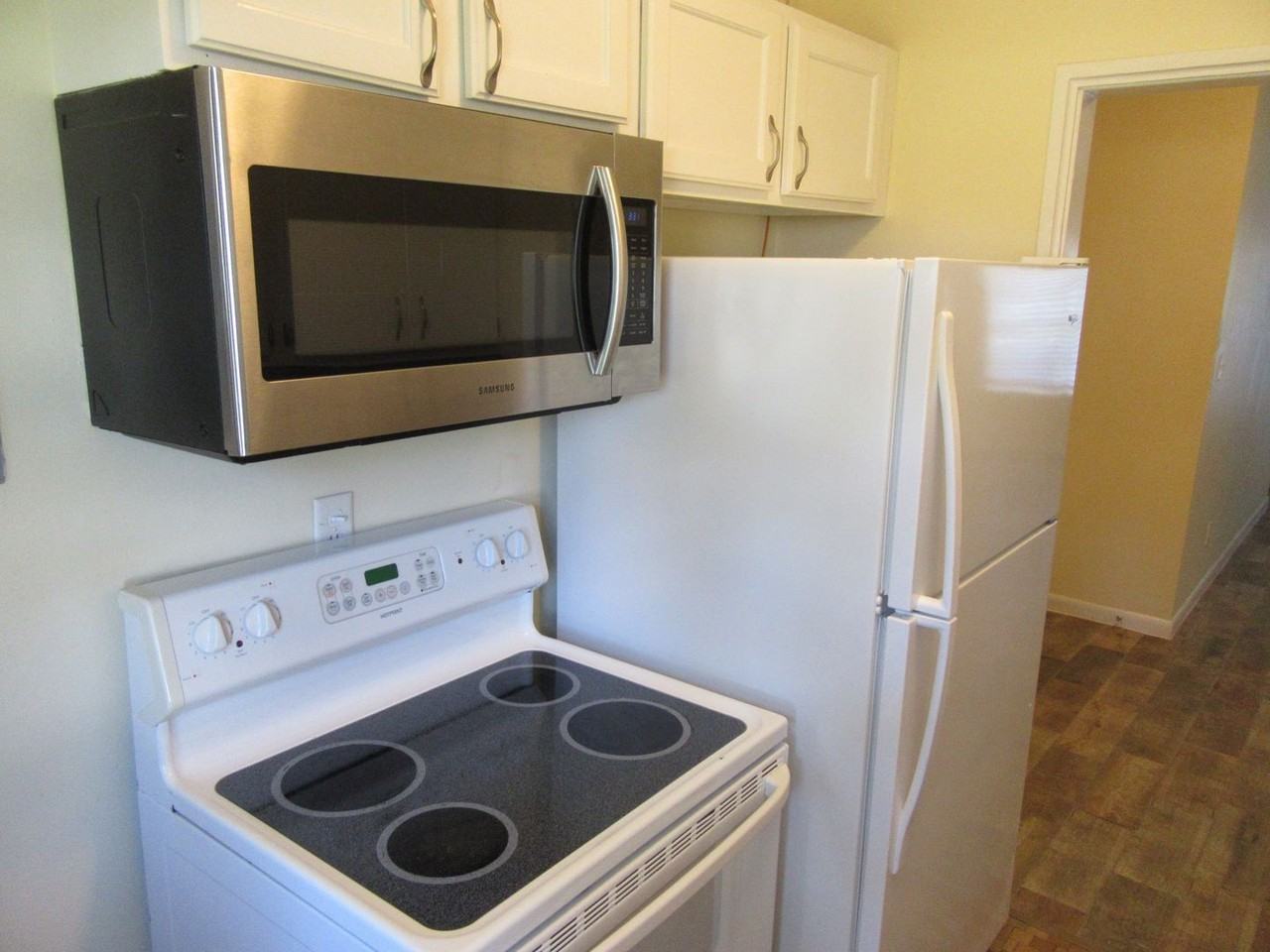 807 Cherry St #1 - Photo 4 of 13