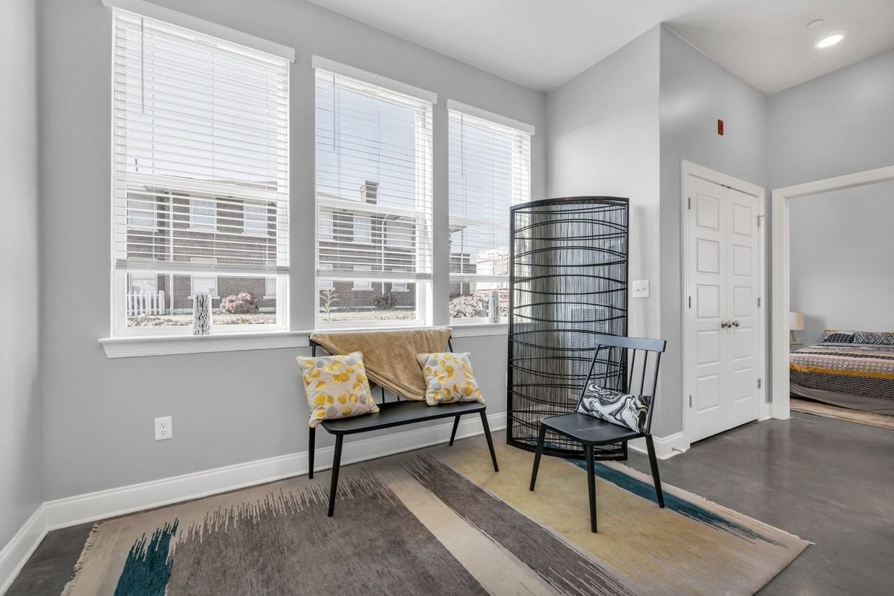 Bailey Row - 2109 - Photo 3 of 10