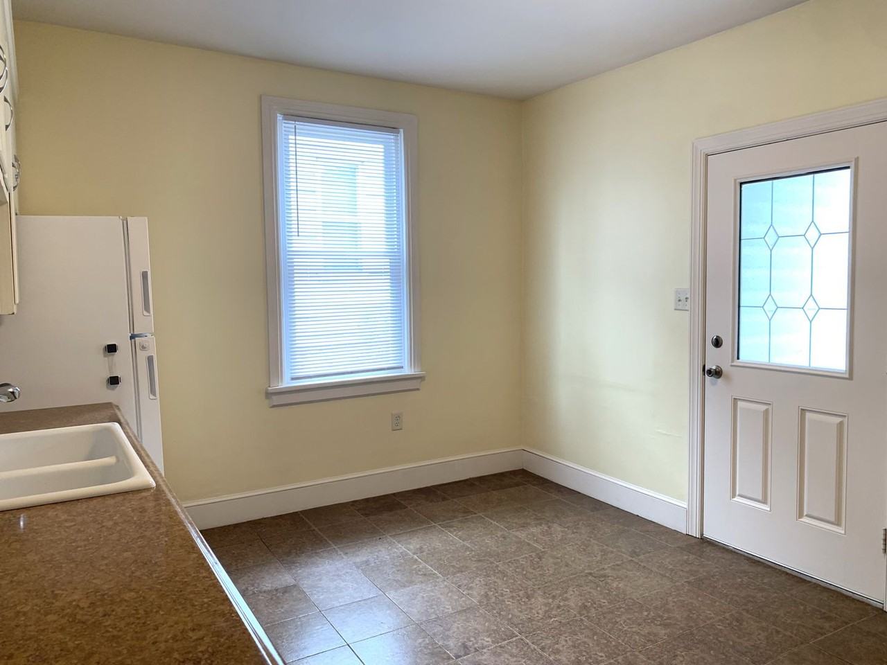 3885 Scotland Main St - Photo 7 of 42