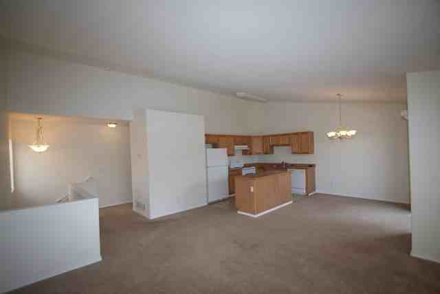 17383 Ironwood Pl - Photo 2 of 12