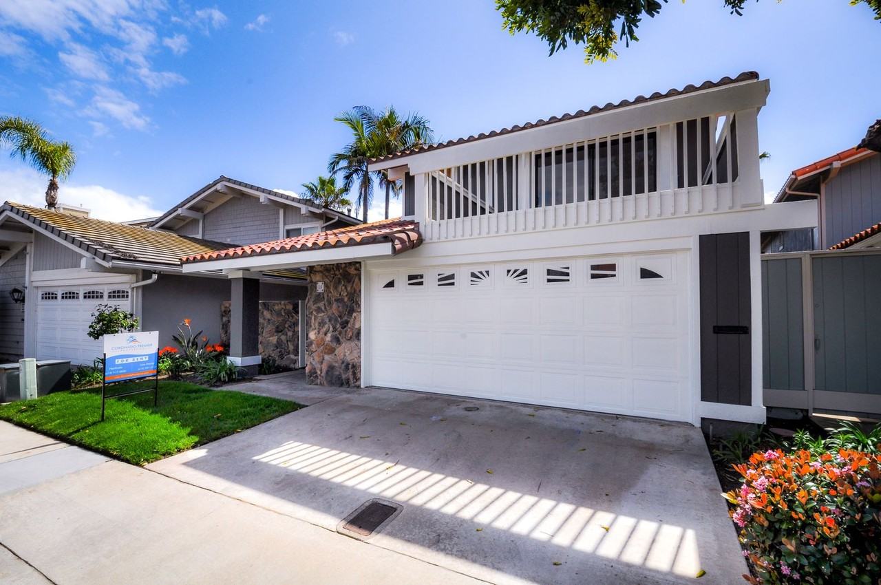 14 Bahama Bnd - Photo 2 of 19