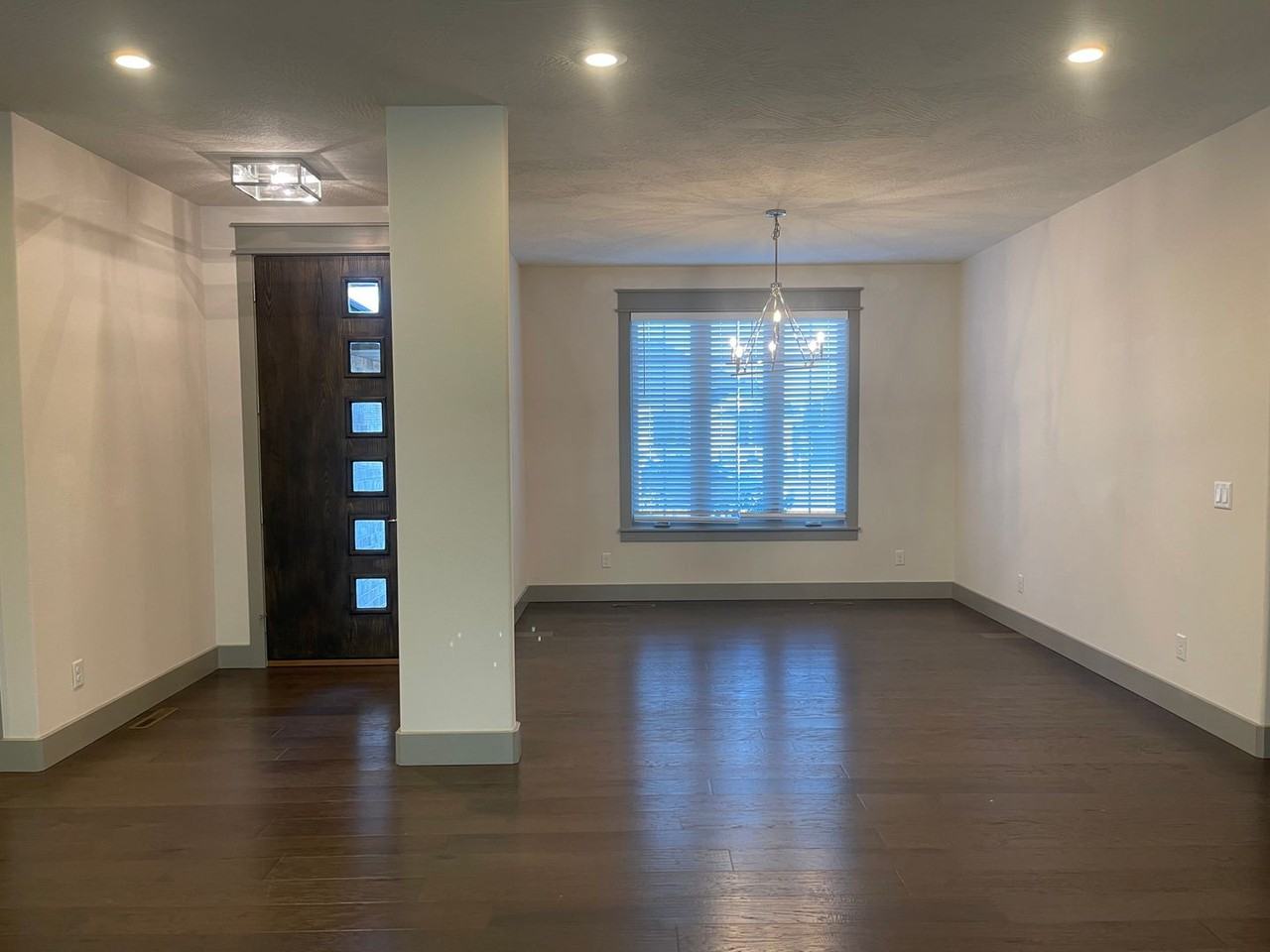 3546 W Cherokee St - Photo 3 of 35