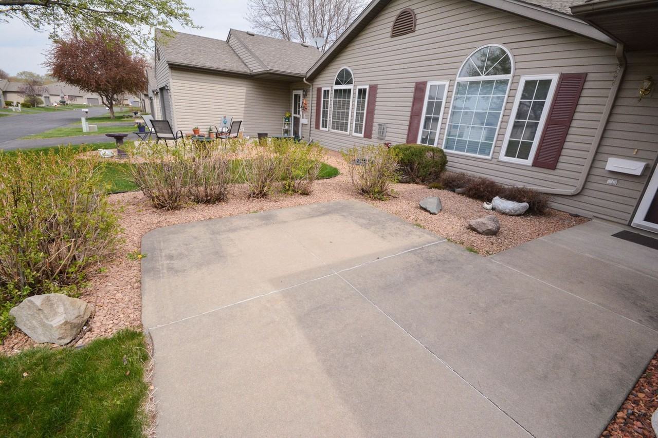 4904 33rd Ave Nw - Photo 2 of 13