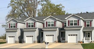 featured image of 112 N Maple St
