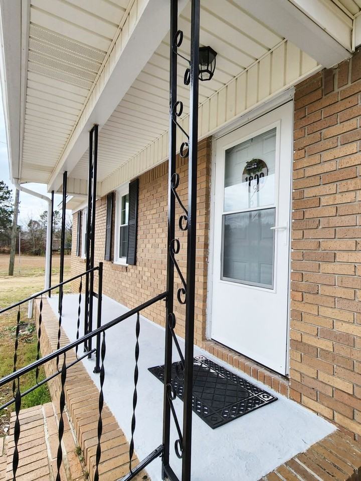 1890 N Saint Pauls Church Rd - Photo 2 of 14