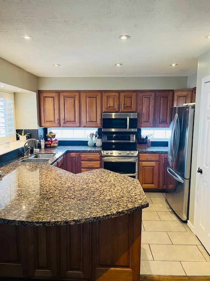 1219 N 3150 E - Photo 5 of 17