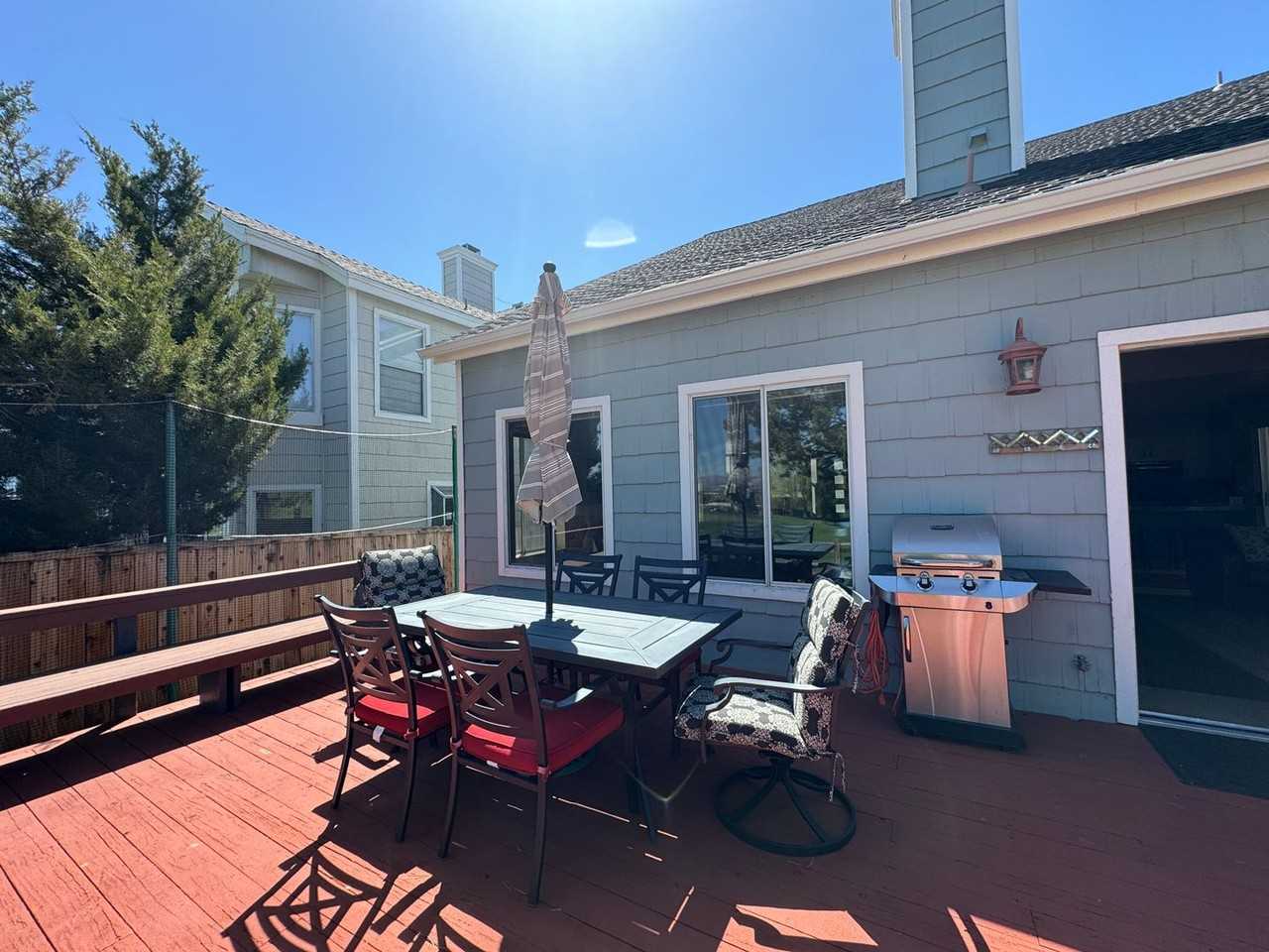 1951 Mountain Vista Way - Photo 2 of 13