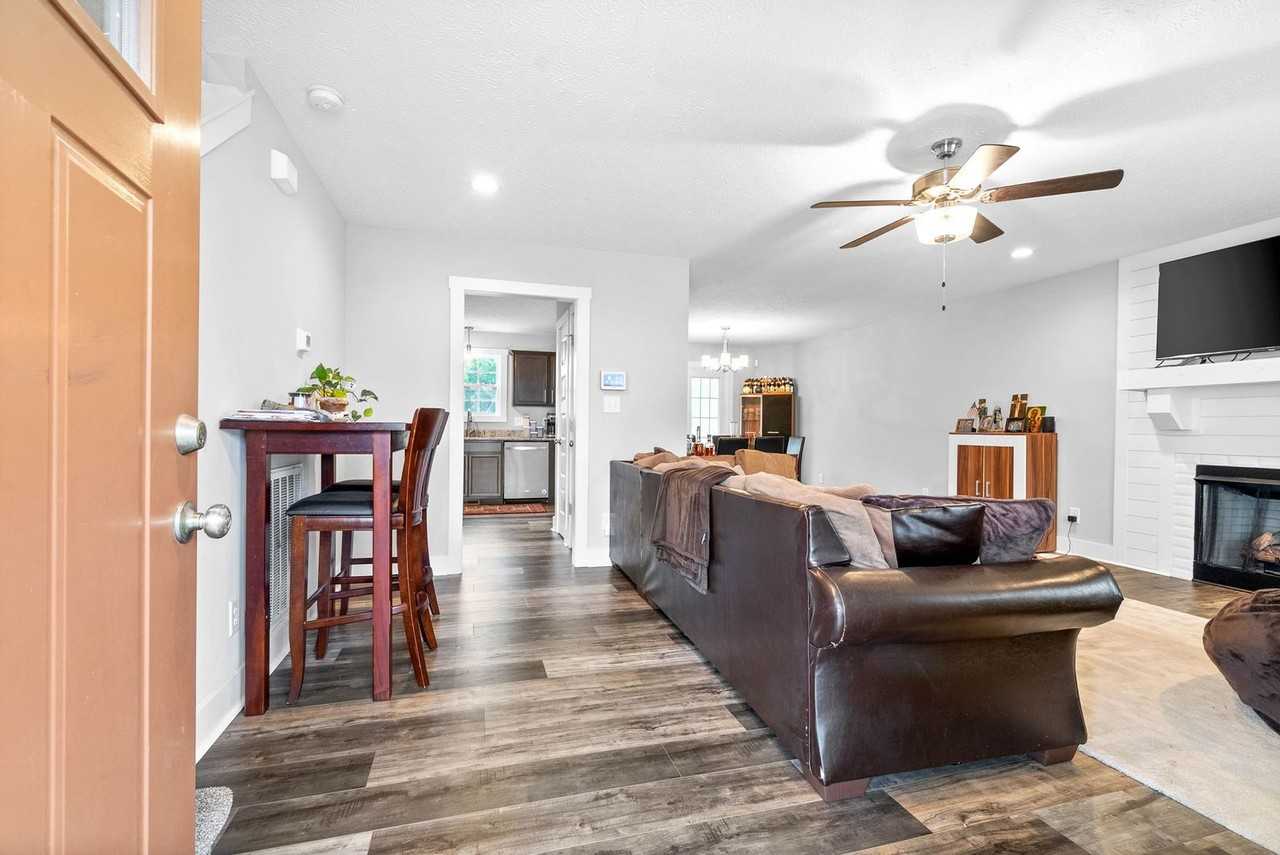 180 Sambar Dr - Photo 7 of 30