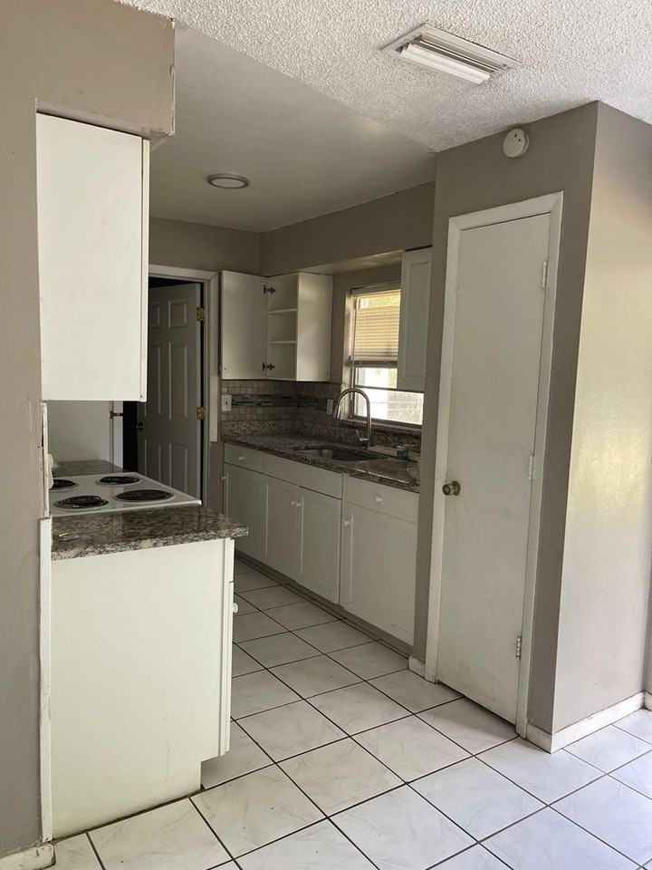 116 Paul Revere Rd - Photo 6 of 25