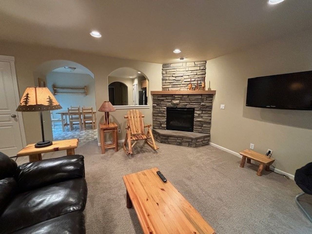 16586 Daisy Pl - Photo 3 of 15