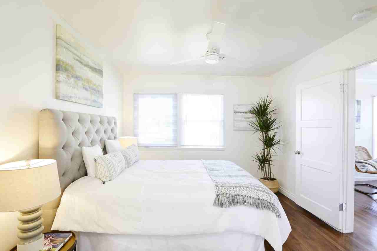 Kelton Title Corp. (Gardena Apartments) - Photo 6 of 20