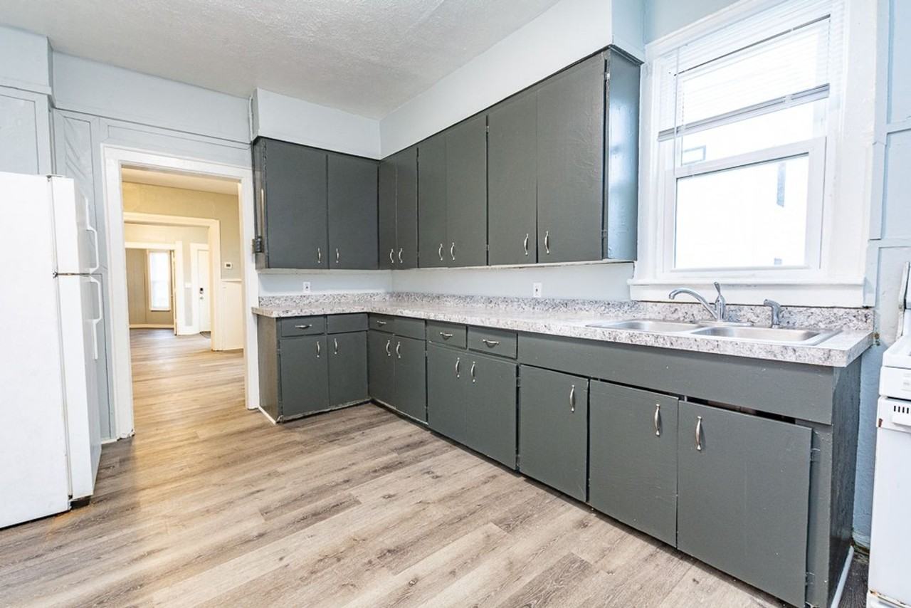 460 4th St NW - Photo 3 of 28