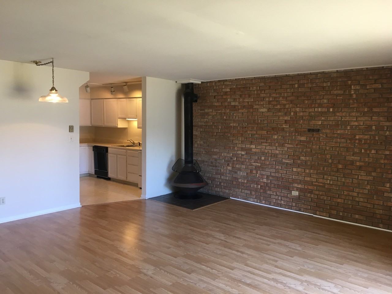 2905 W Marquette Woods Rd - Photo 3 of 10