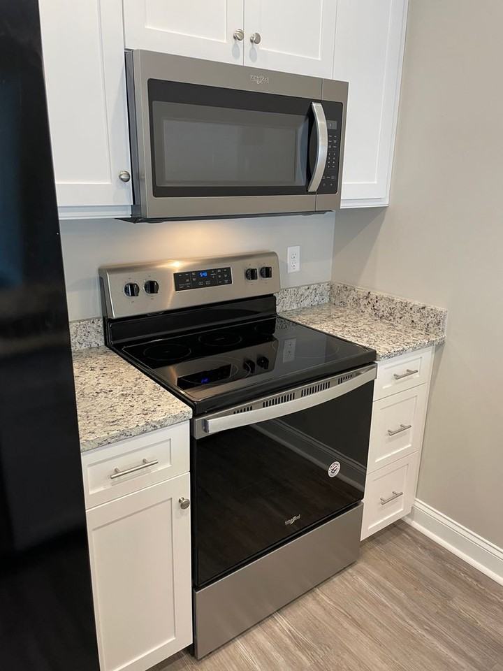 3927 Newhall Dr Nw - Photo 5 of 19